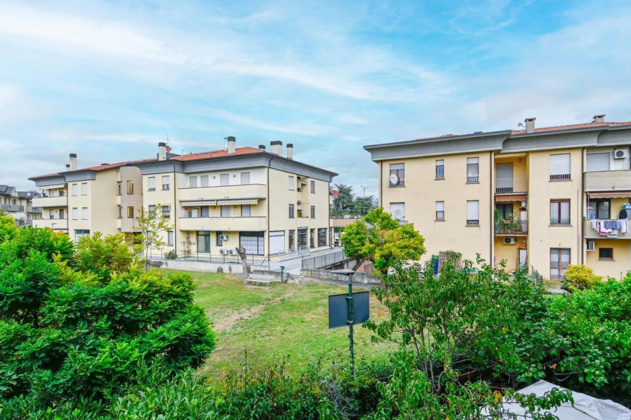 Luna Apartment Cavernago Luaran gambar