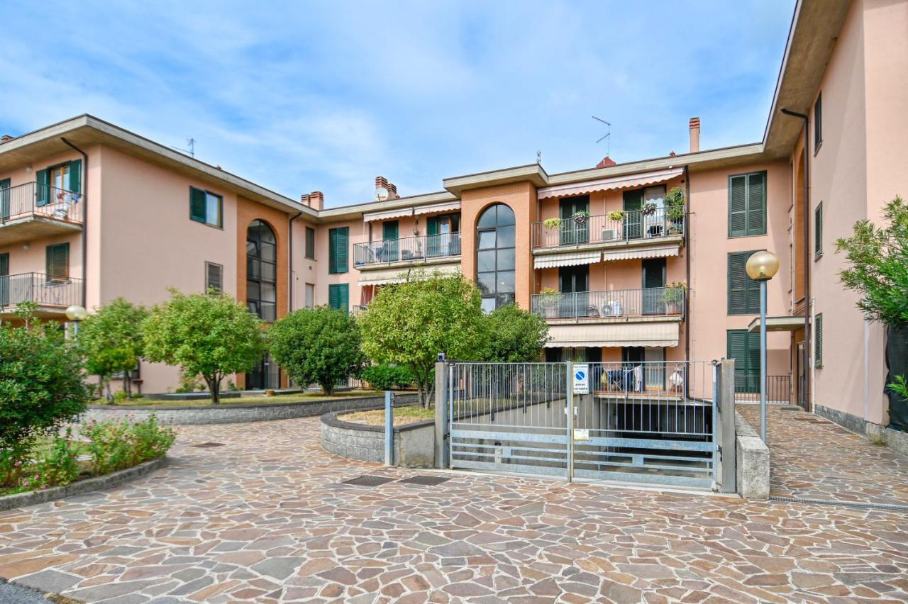 Luna Apartment Cavernago Luaran gambar