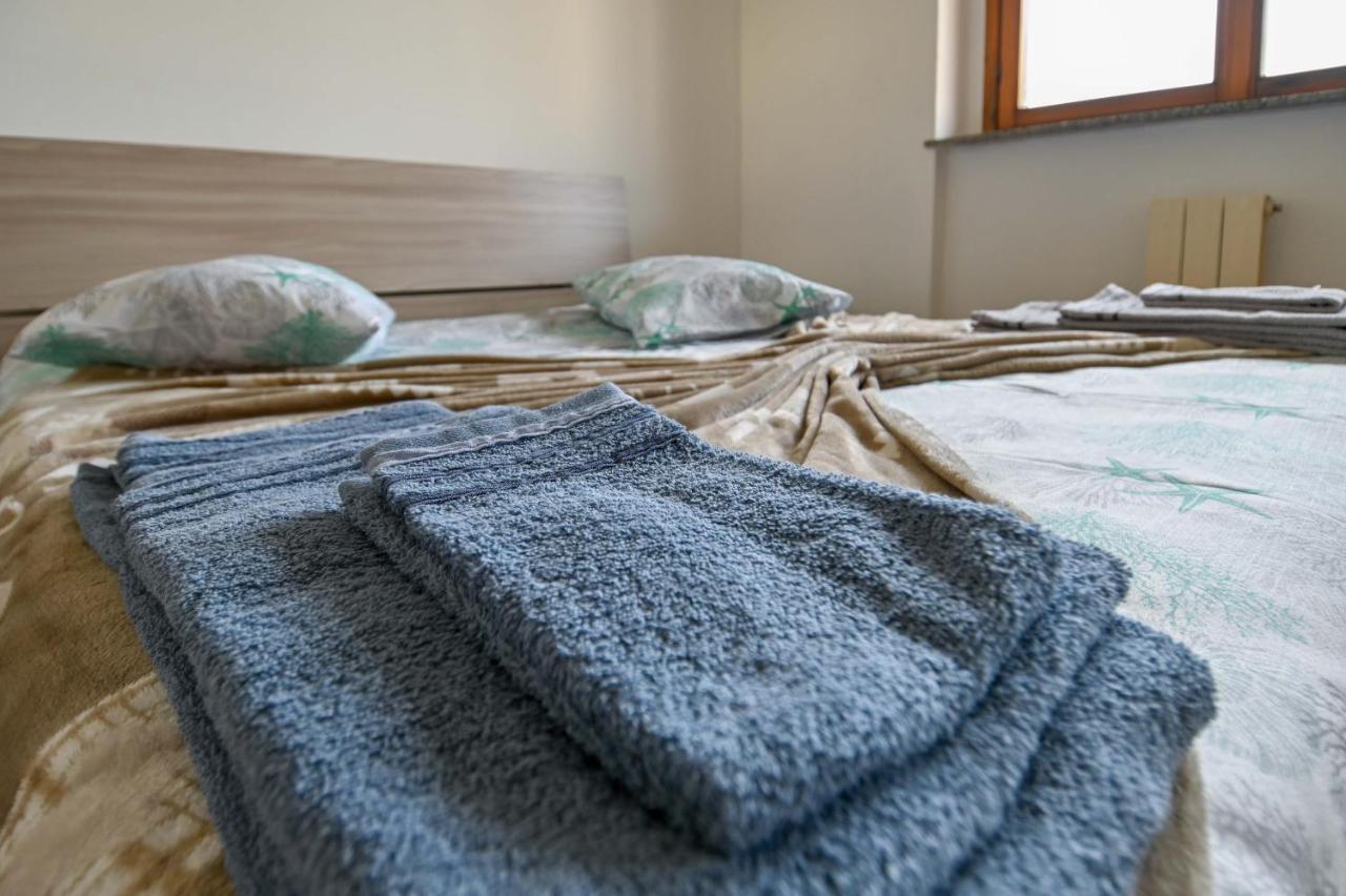 Luna Apartment Cavernago Luaran gambar